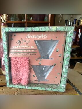 Aromasoles Girls Night In Citrus Martini Gift Set - Pink